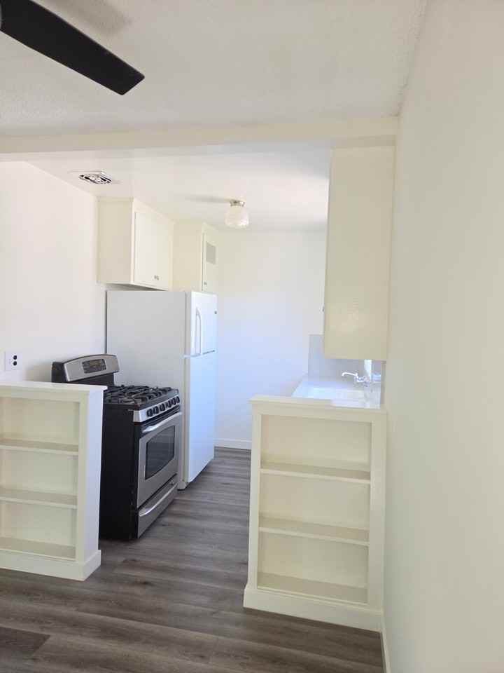 675 Cordova St #5 - Photo 5 of 15