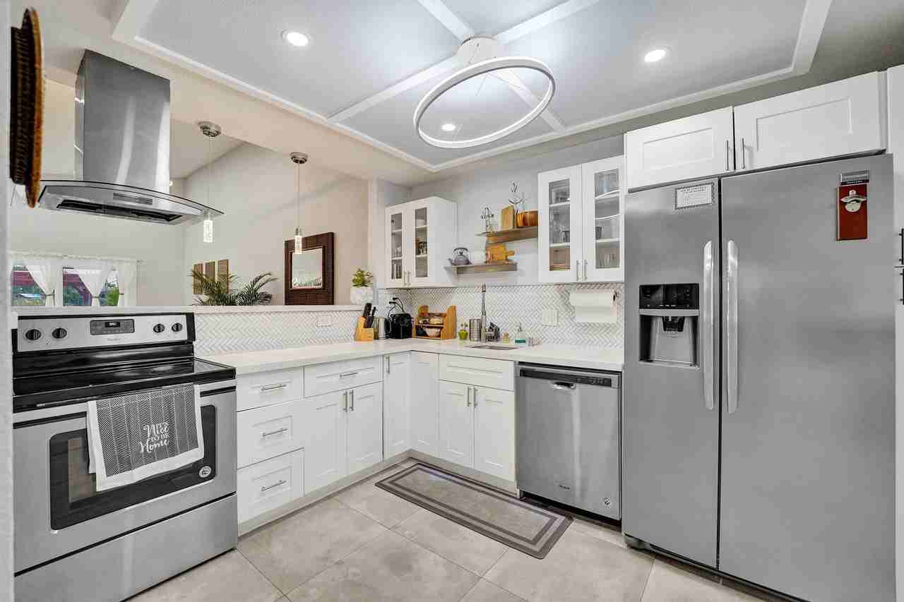 5535 Sw 24th Ave #1 - Photo 5 of 18