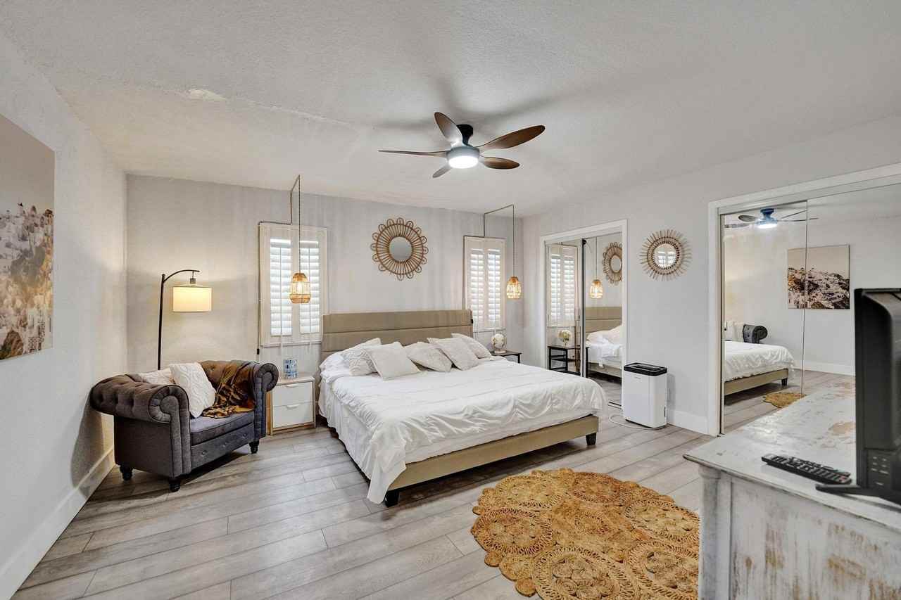 5535 Sw 24th Ave #1 - Photo 7 of 18