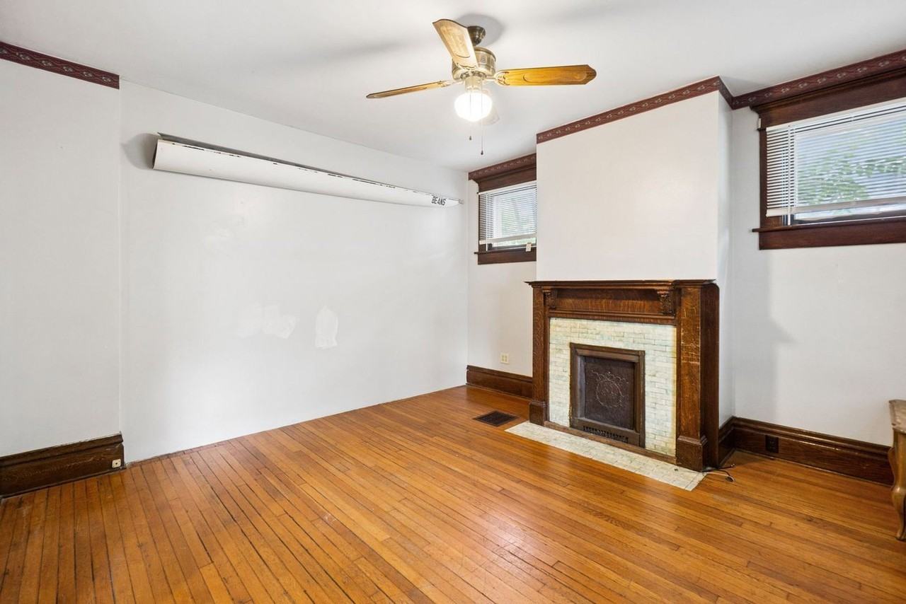 197 E Oakland Ave - Photo 5 of 37