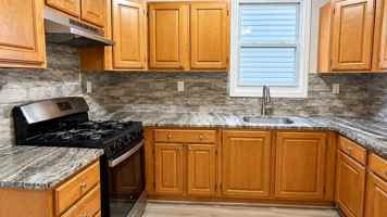 featured image of 225 New St #2R