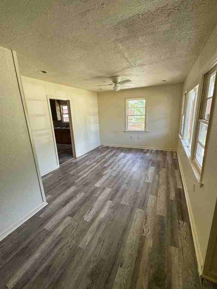 4268 Mohican St - Photo 4 of 11