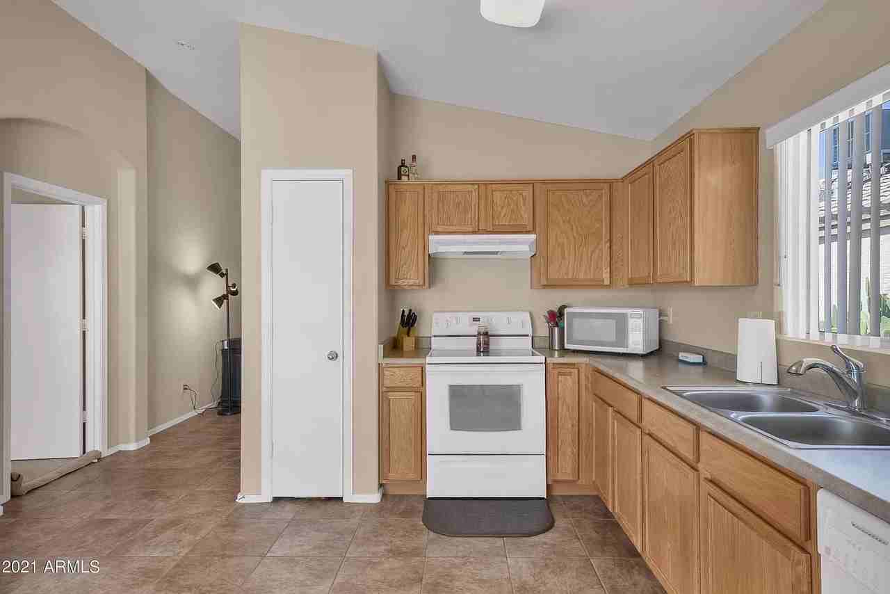 23471 N Desert Dr - Photo 4 of 14