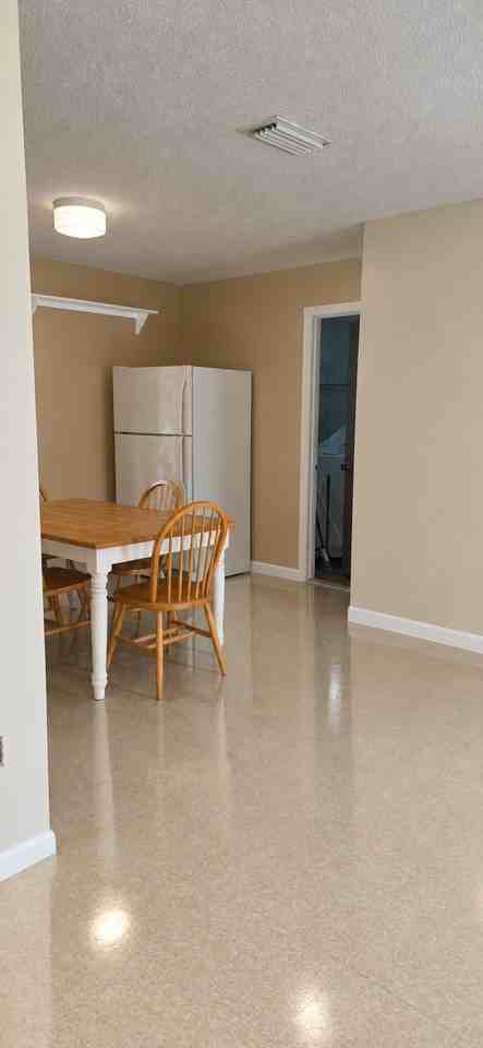 1602 E Annona Ave - Photo 5 of 16