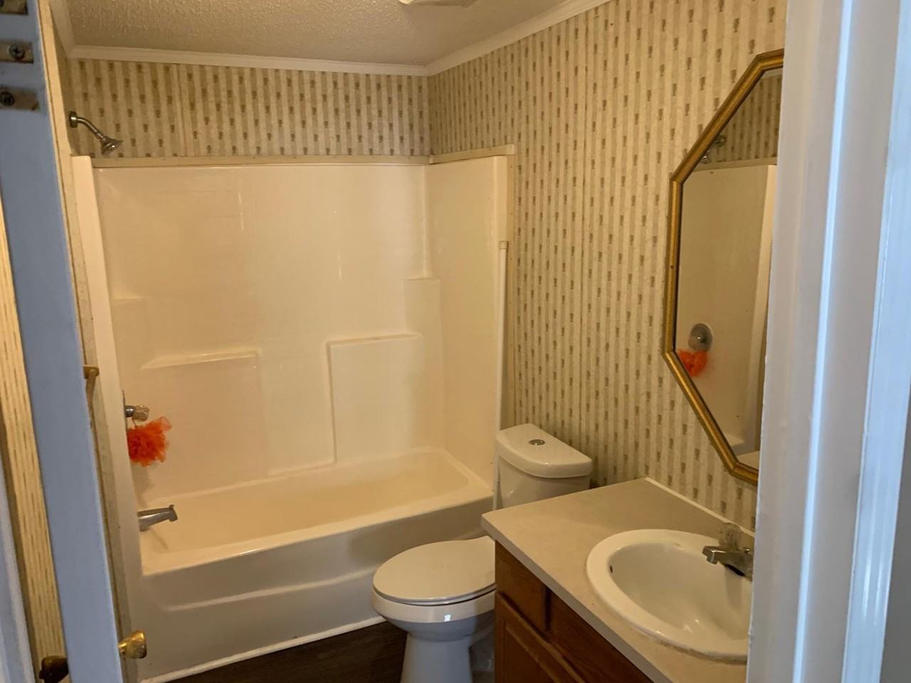 9614 Deer Run Ave - Photo 2 of 6