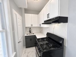 featured image of 326 Grand St #2R