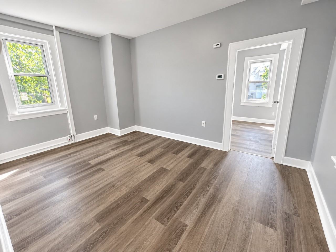 326 Grand St #2R - Photo 3 of 8
