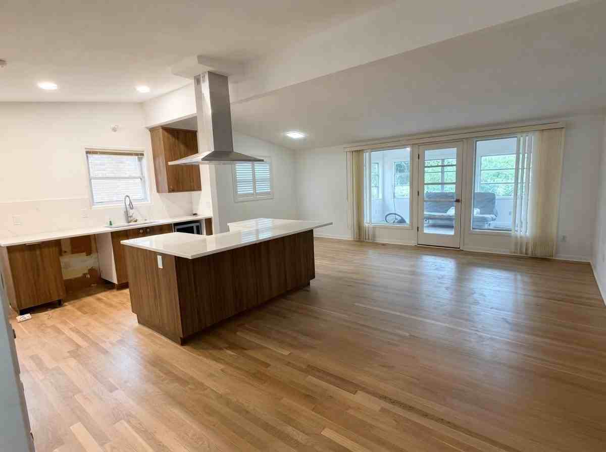878 Brooklawn Dr - Photo 3 of 11