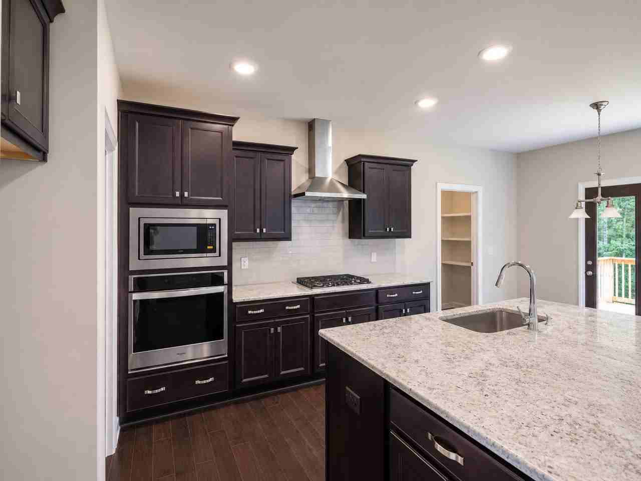 1624 Lampwick Ct - Photo 5 of 19