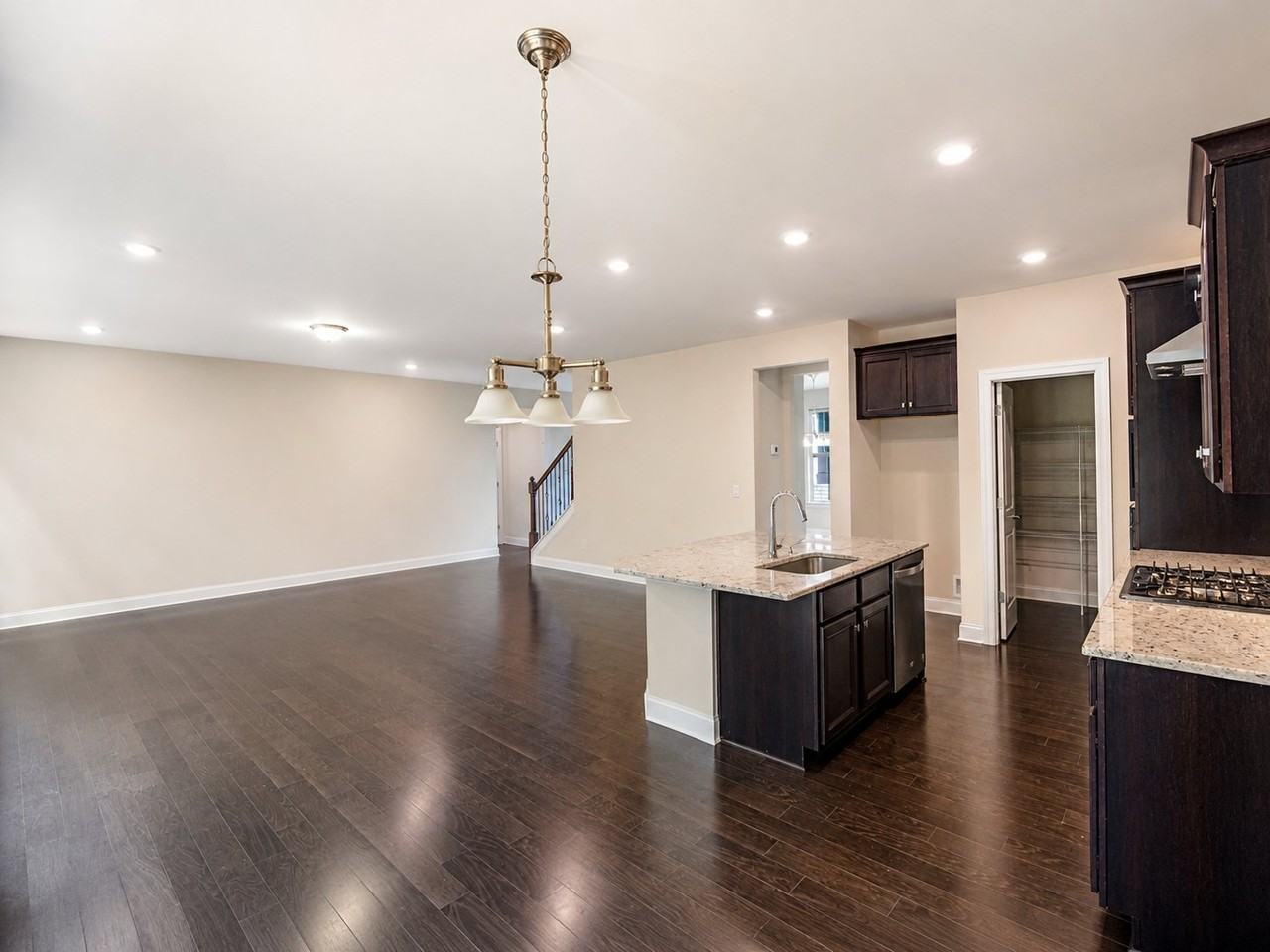 1624 Lampwick Ct - Photo 6 of 19