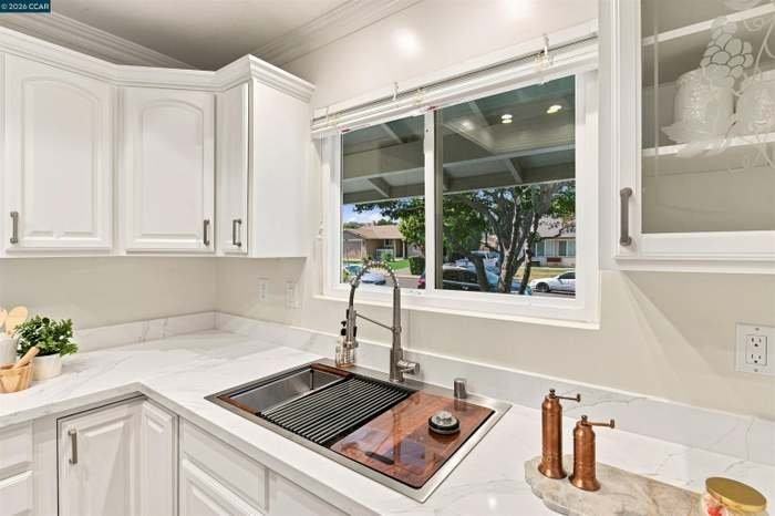 22 Haven Pl - Photo 7 of 19