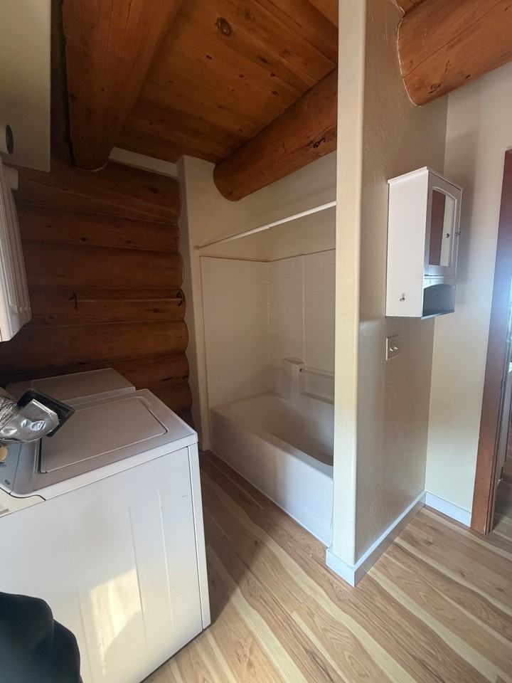 236 W Acer Ln - Photo 6 of 11