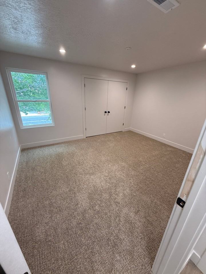 1860 Westnorth #C26 - Photo 7 of 13