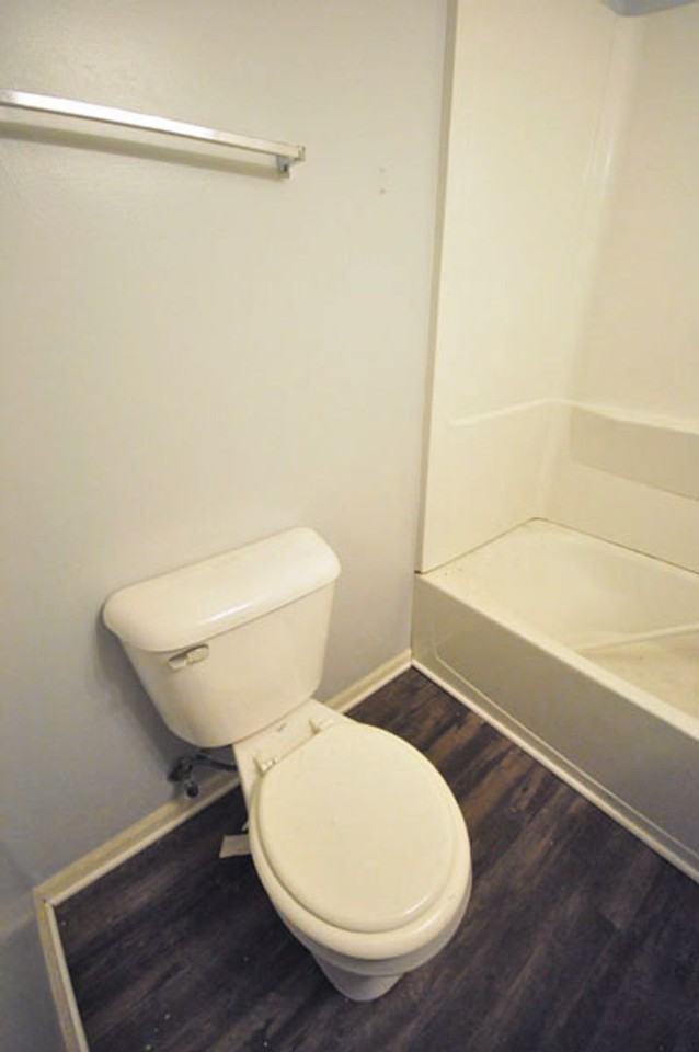 136 Chittenden Ave - Photo 7 of 32