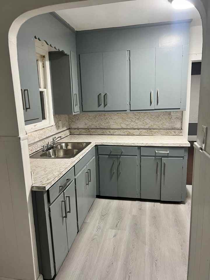 15366 Snowden St - Photo 6 of 17