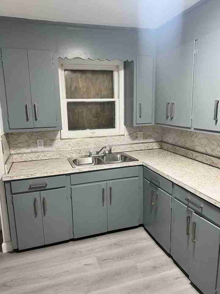 15366 Snowden St - Photo 7 of 17
