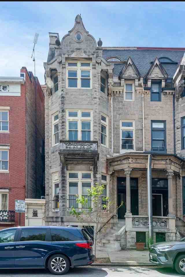 109 W Monument St #3B - Photo 7 of 8