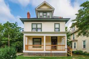 featured image of 2105 Indiana Ave