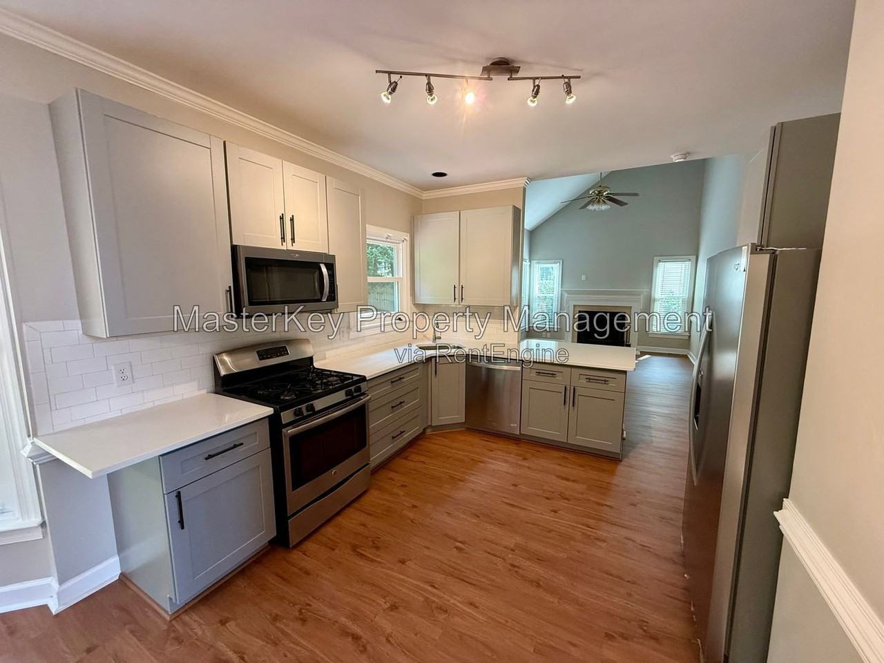701 Cricketfield Ln - Photo 2 of 31