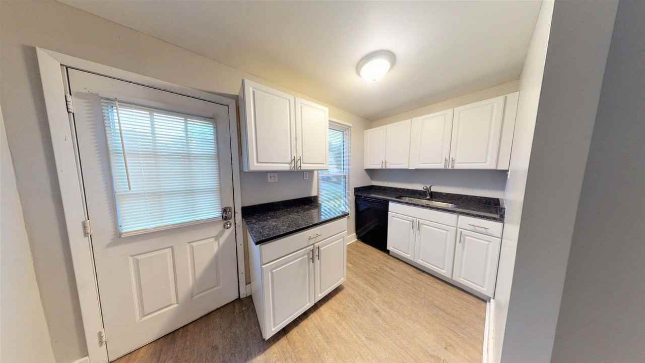 2166 Indianola Ave - Photo 2 of 9
