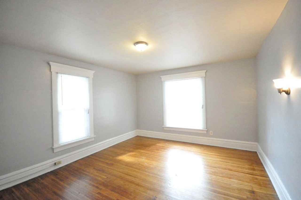 2203 Indiana Ave - Photo 7 of 21
