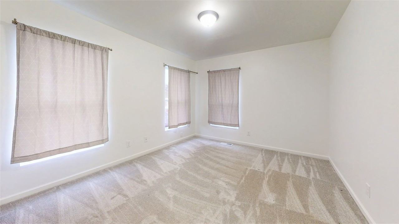 421 E 18th Ave - Photo 7 of 13