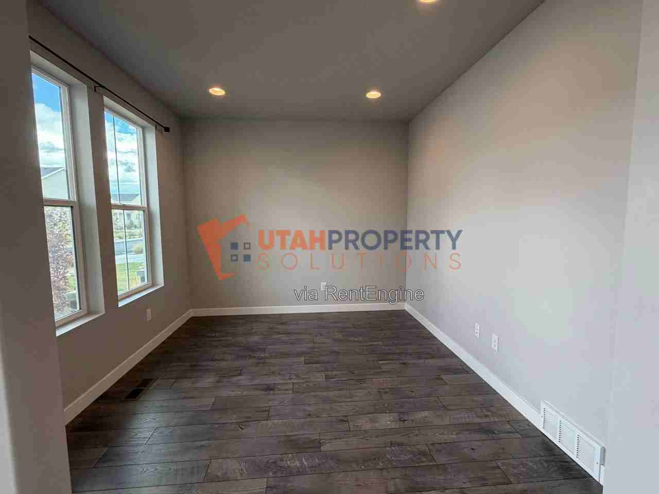 12927 S Twisted Oak Dr - Photo 5 of 17