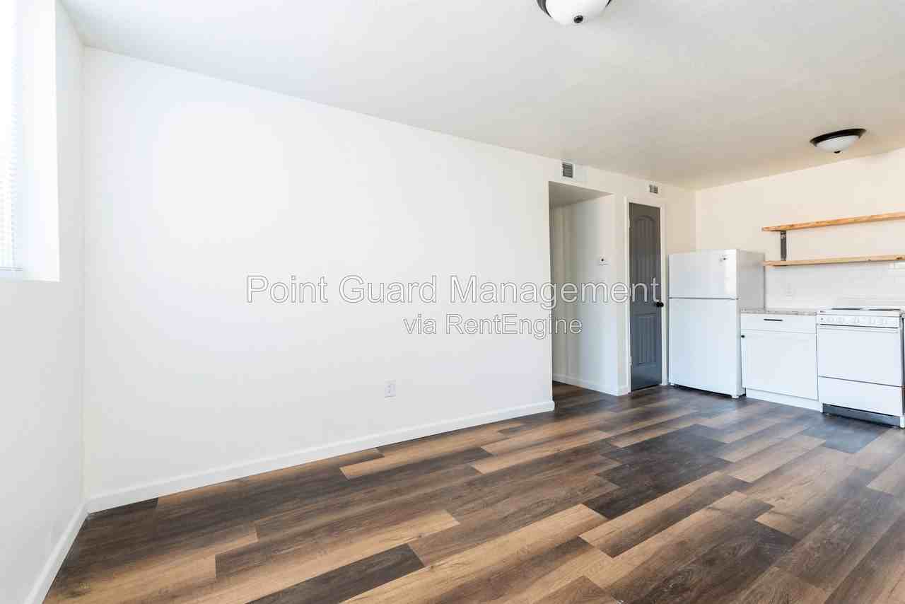1212 S Longfellow St #103 - Photo 2 of 13
