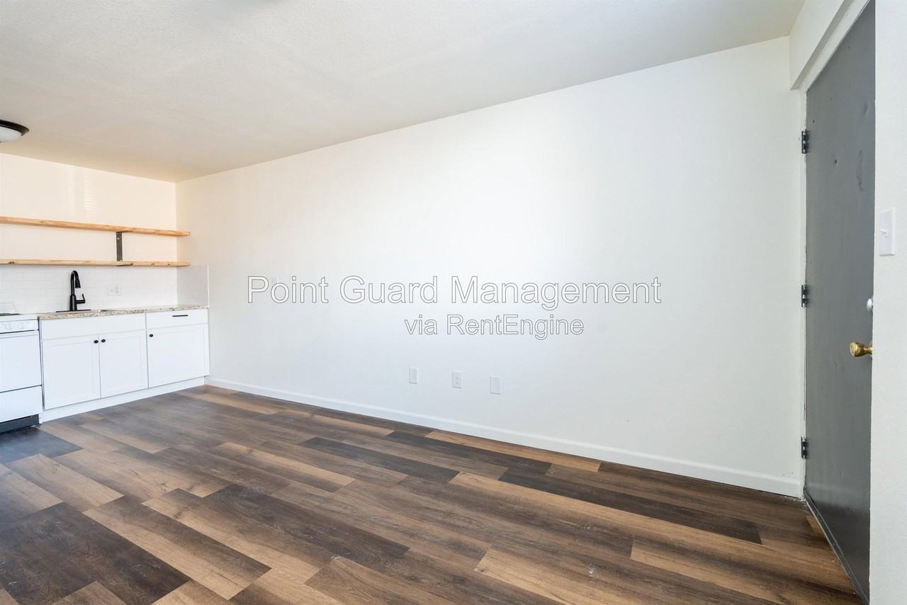 1212 S Longfellow St #103 - Photo 3 of 13