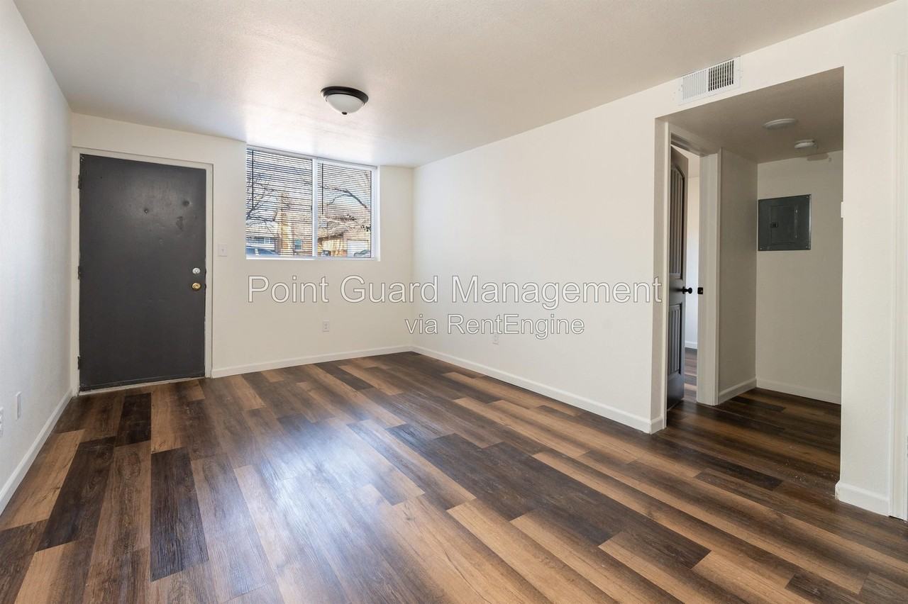 1212 S Longfellow St #103 - Photo 5 of 13
