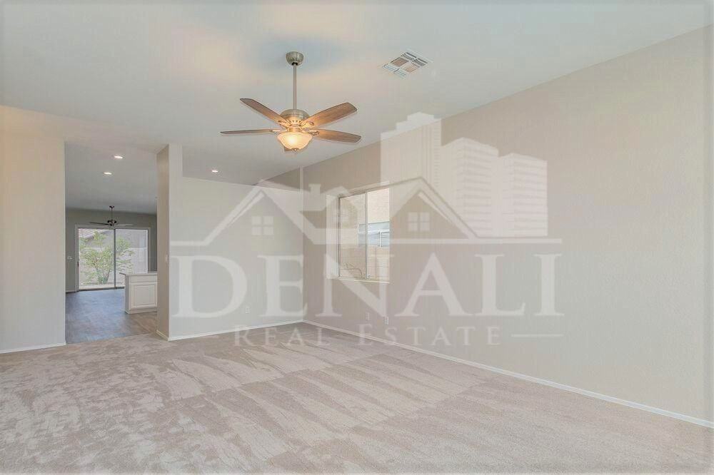 1631 E Flint St - Photo 2 of 19
