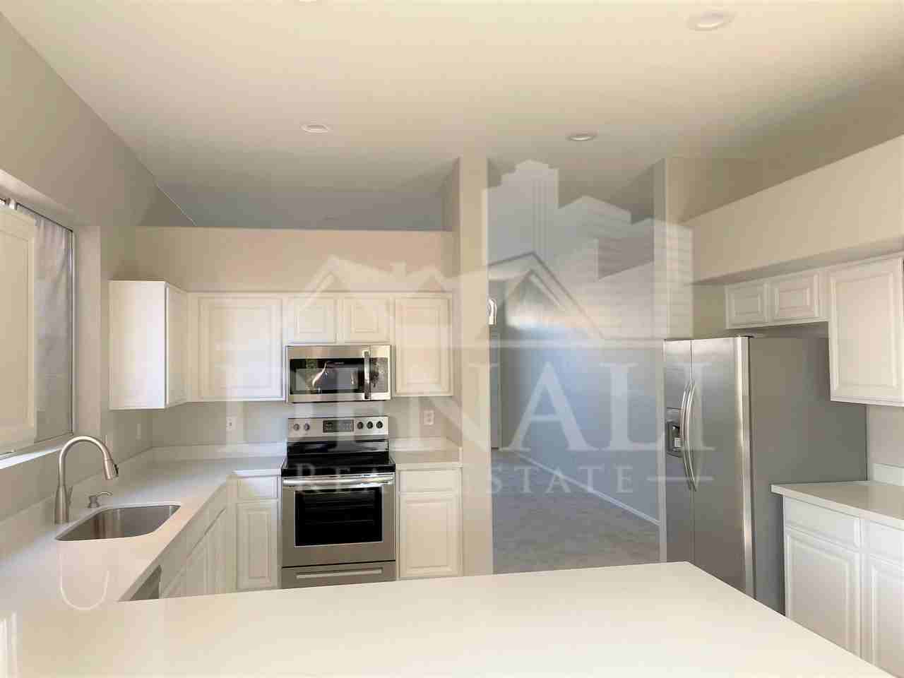 1631 E Flint St - Photo 7 of 19