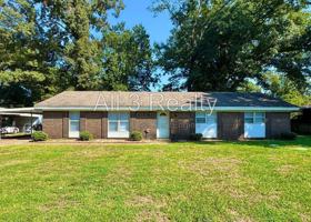 featured image of 176 Scenic Dr