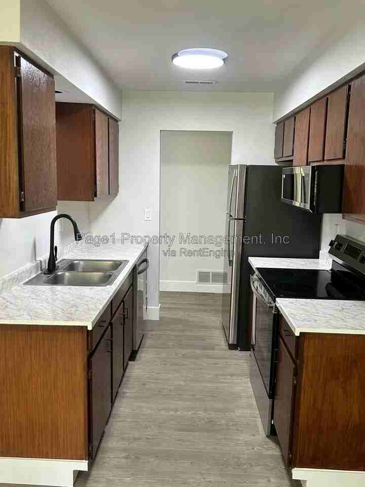 3809 Sage Dr #3809E - Photo 6 of 8