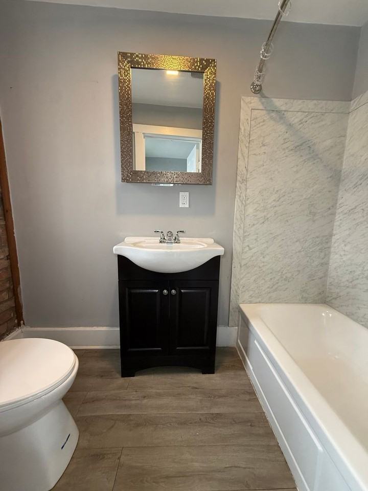 939 State Ave #3B - Photo 2 of 10