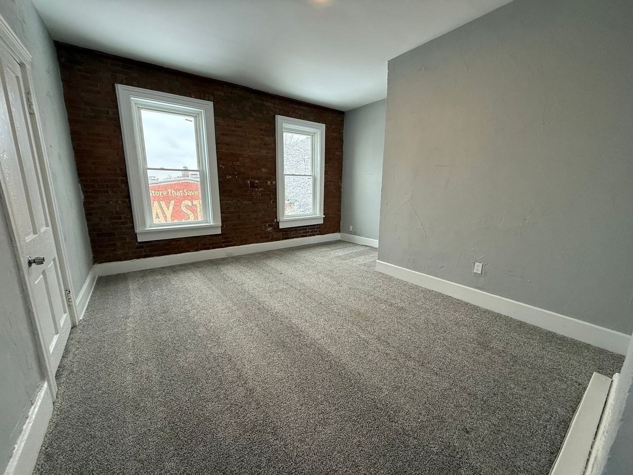 939 State Ave #3B - Photo 5 of 10