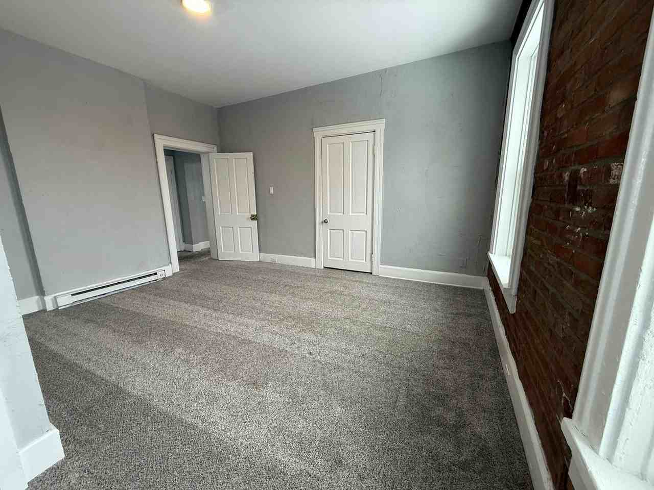 939 State Ave #3B - Photo 6 of 10