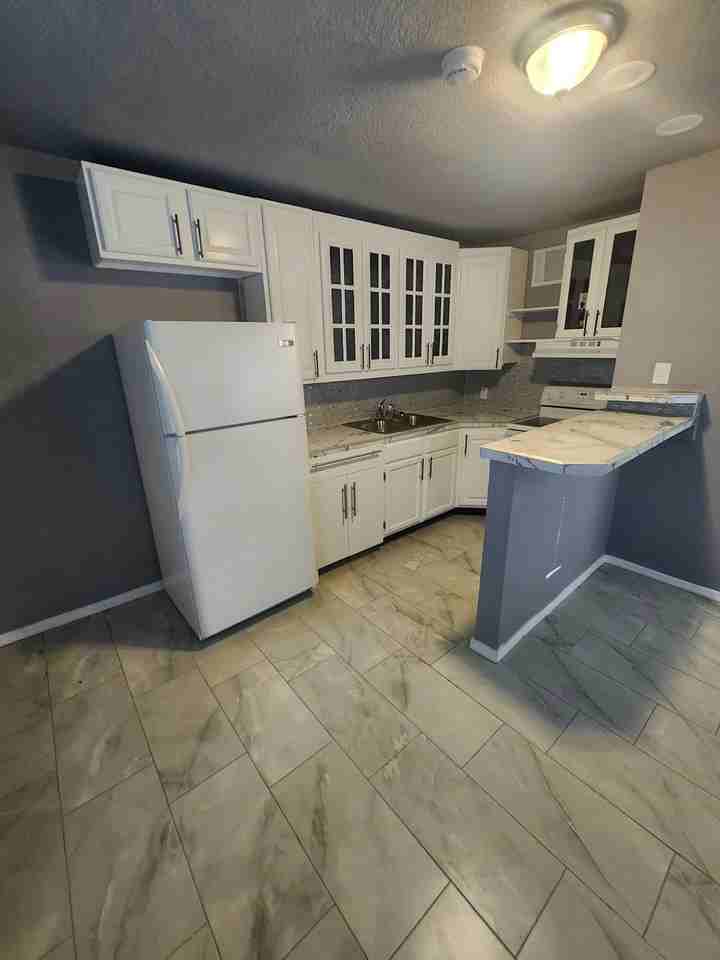 834 North 2nd Avenue, Unit 15 - Photo 3 of 16