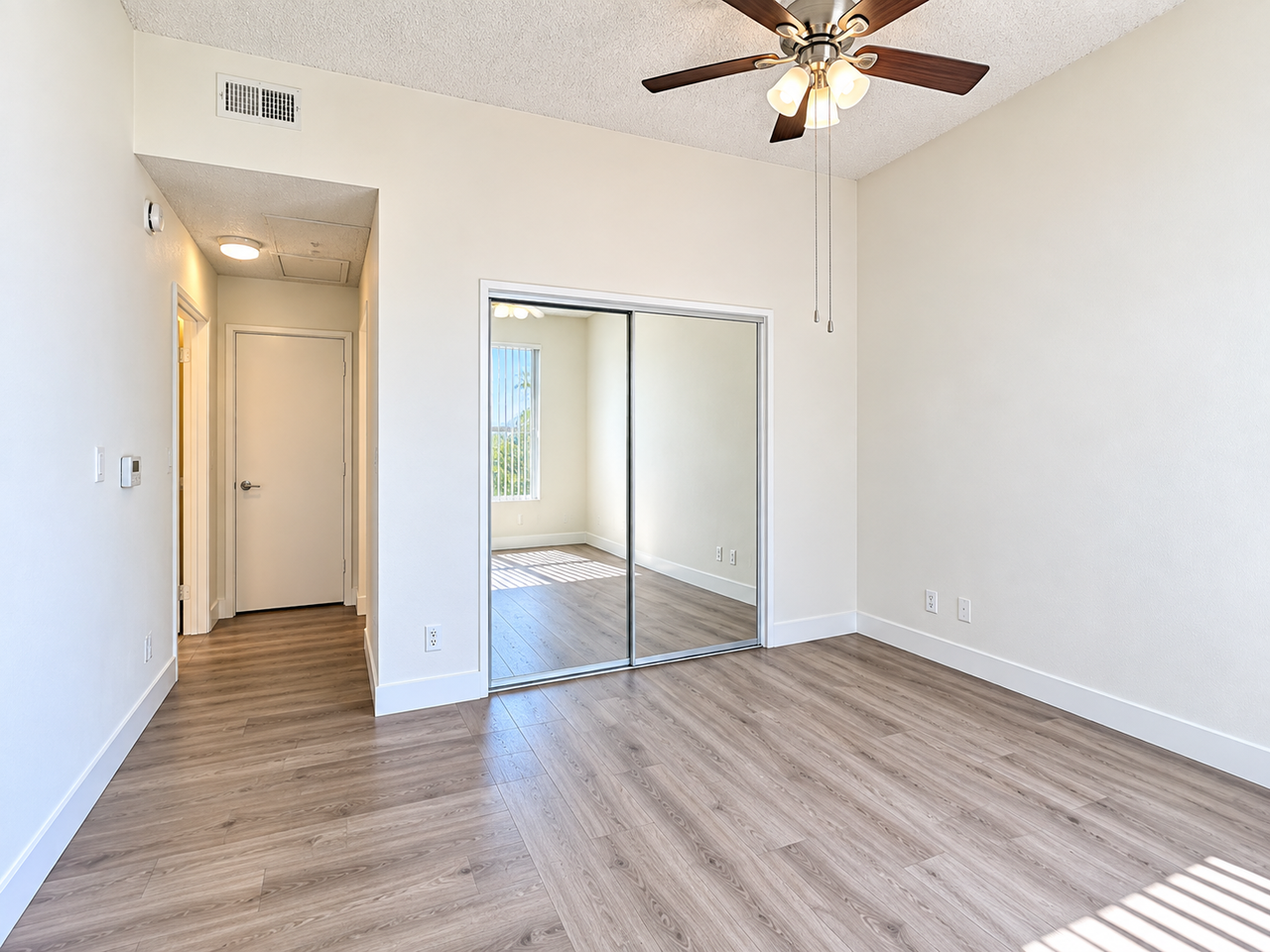 11649 Oxnard Street, Unit 109 - Photo 4 of 33