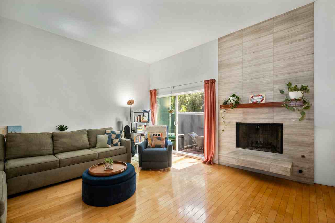 1916 Mathews Avenue, Unit F - Photo 3 of 36