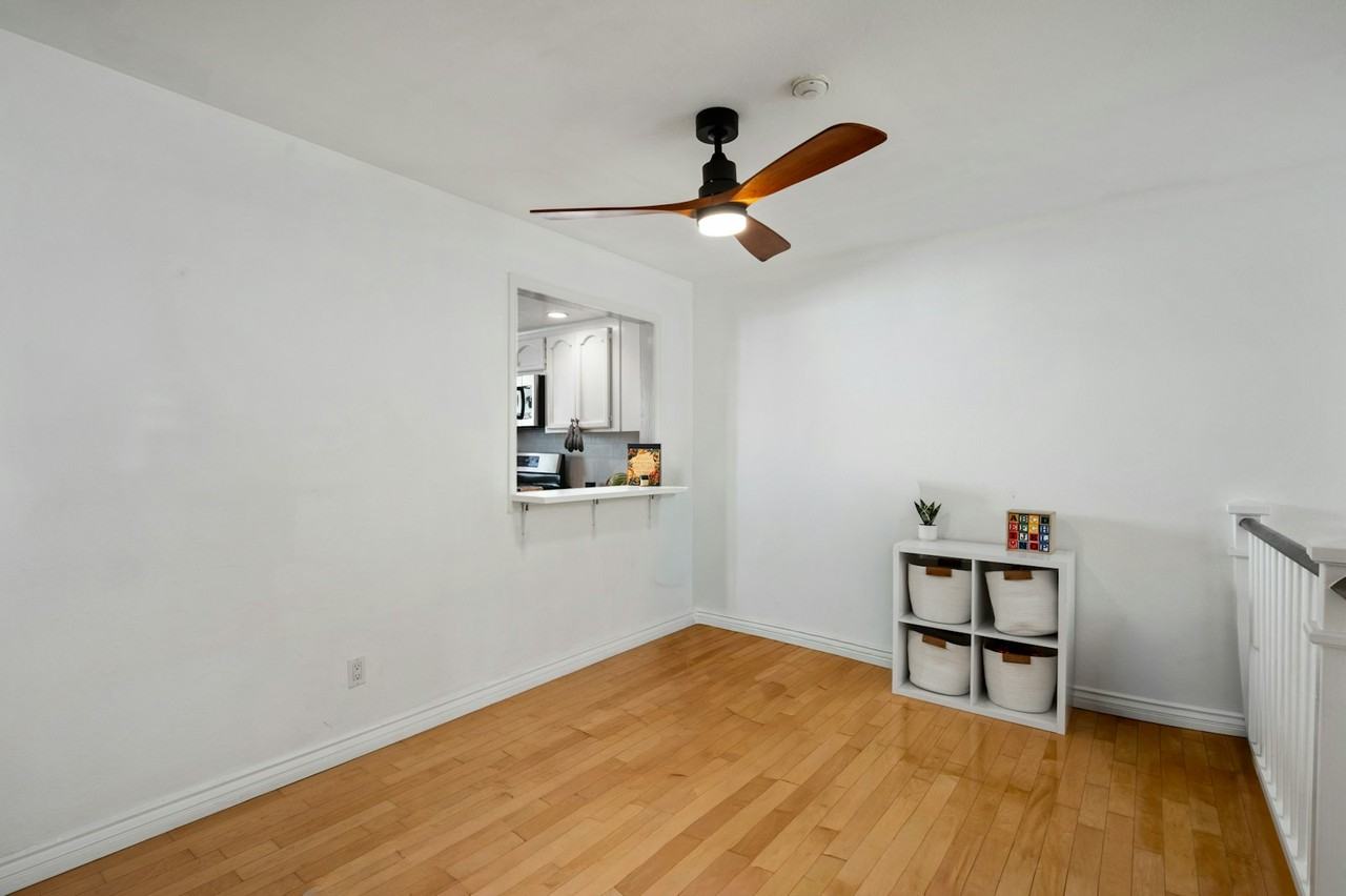 1916 Mathews Avenue, Unit F - Photo 7 of 36