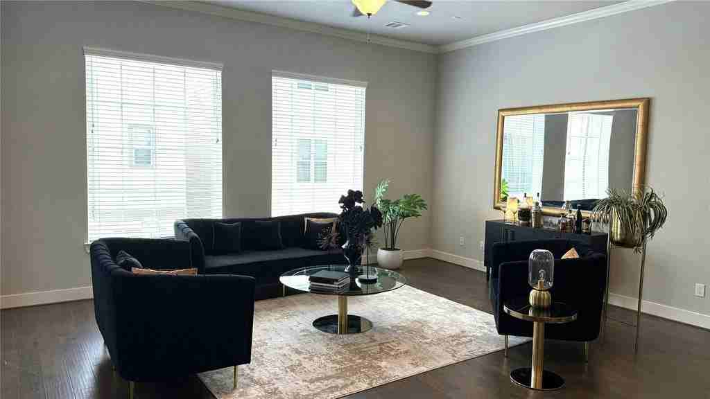 10926 Brookeshire Chase Lane - Photo 2 of 31