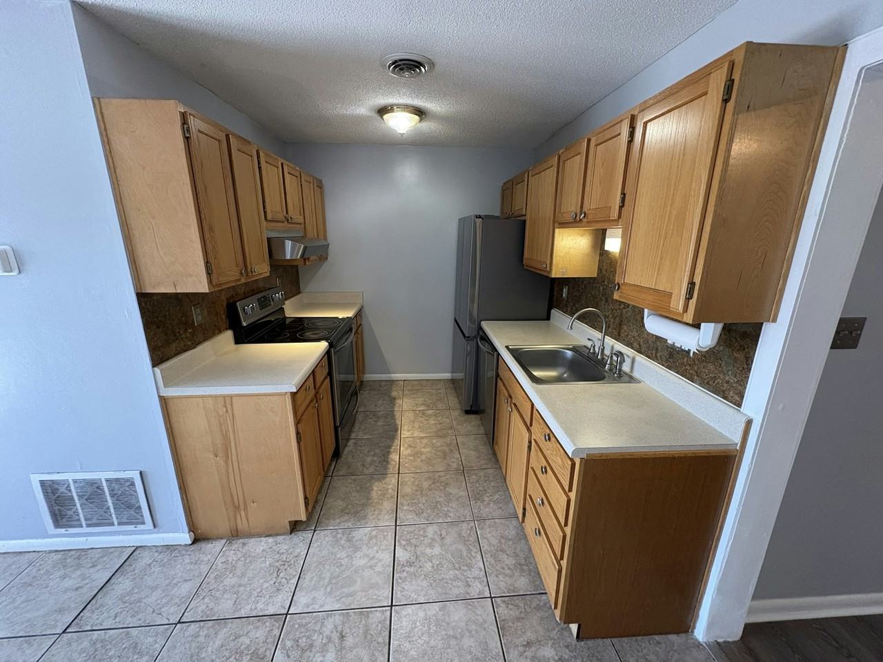 3561 Sierra Arch - Photo 7 of 27