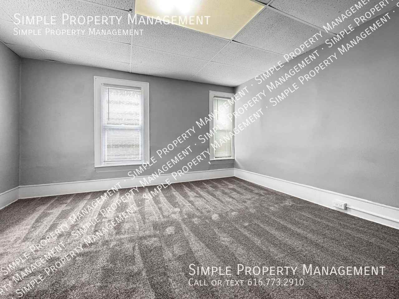 1548 Coit Ave Ne - Photo 7 of 12
