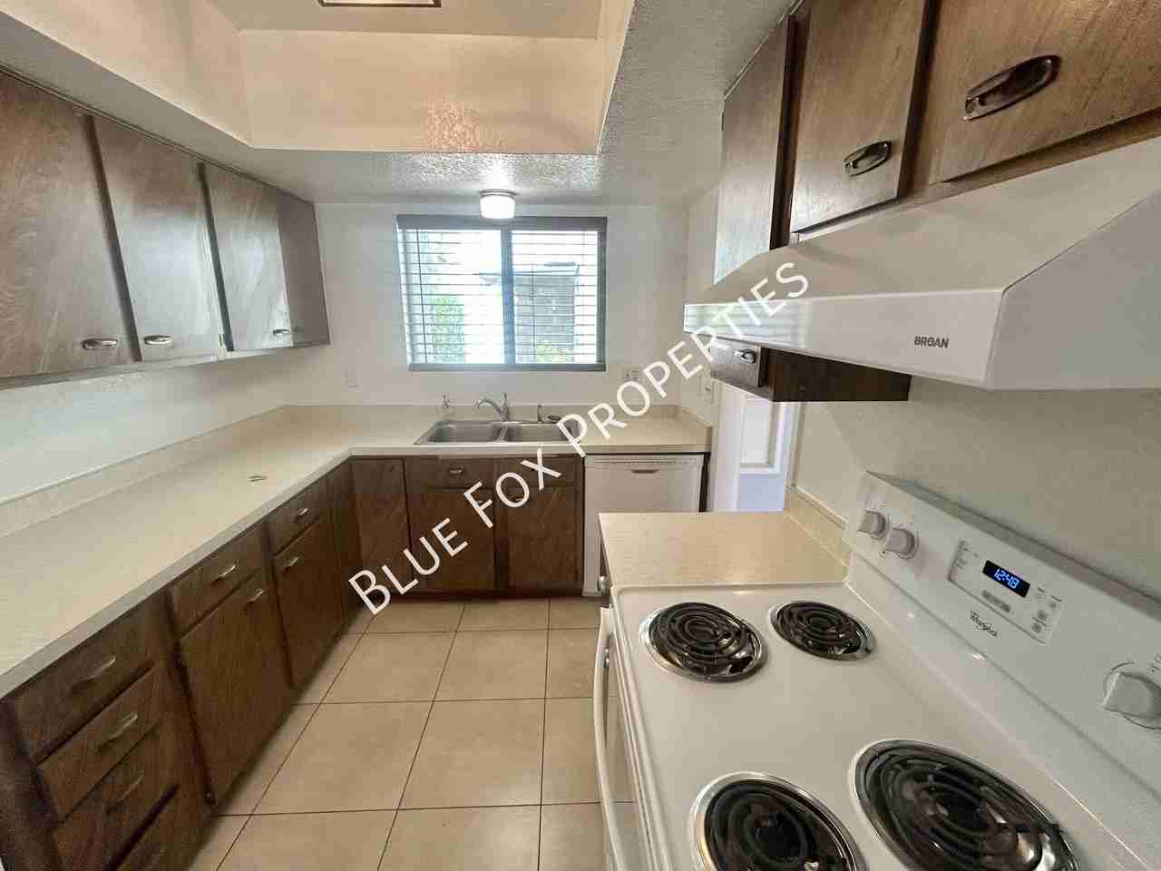 3456 N Richland Dr - Photo 7 of 23