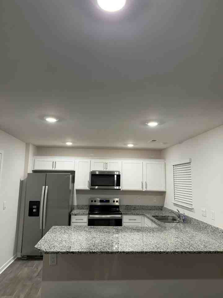 4101 Laurel Ridge Drive, Unit G - Photo 6 of 27