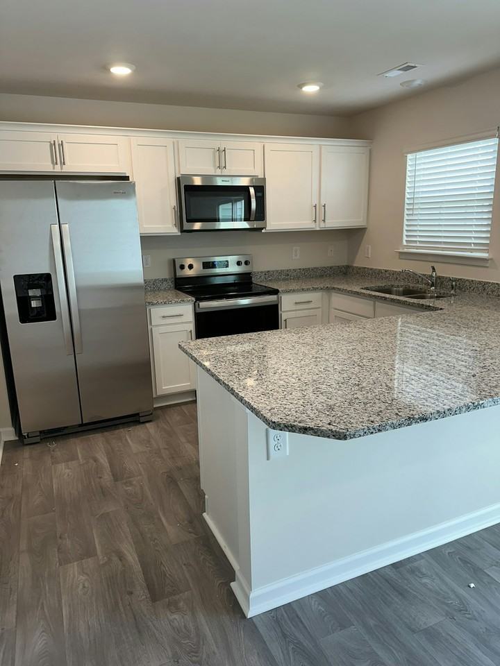 4101 Laurel Ridge Drive, Unit G - Photo 7 of 27