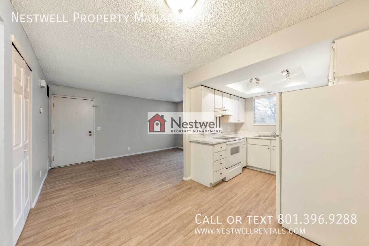 4664 S Quail Park Dr #E - Photo 4 of 23