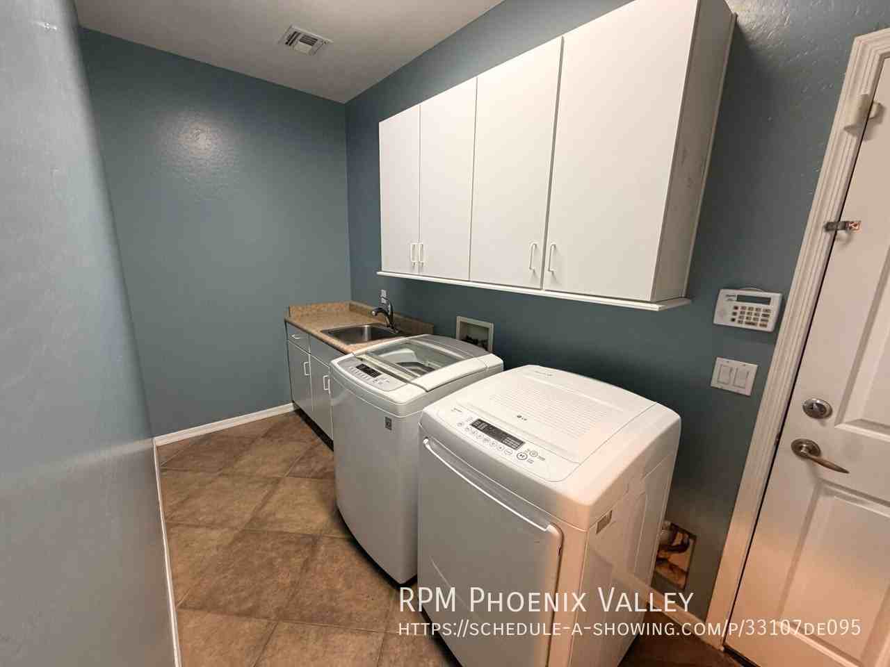 5131 W Saddlehorn Rd - Photo 4 of 36