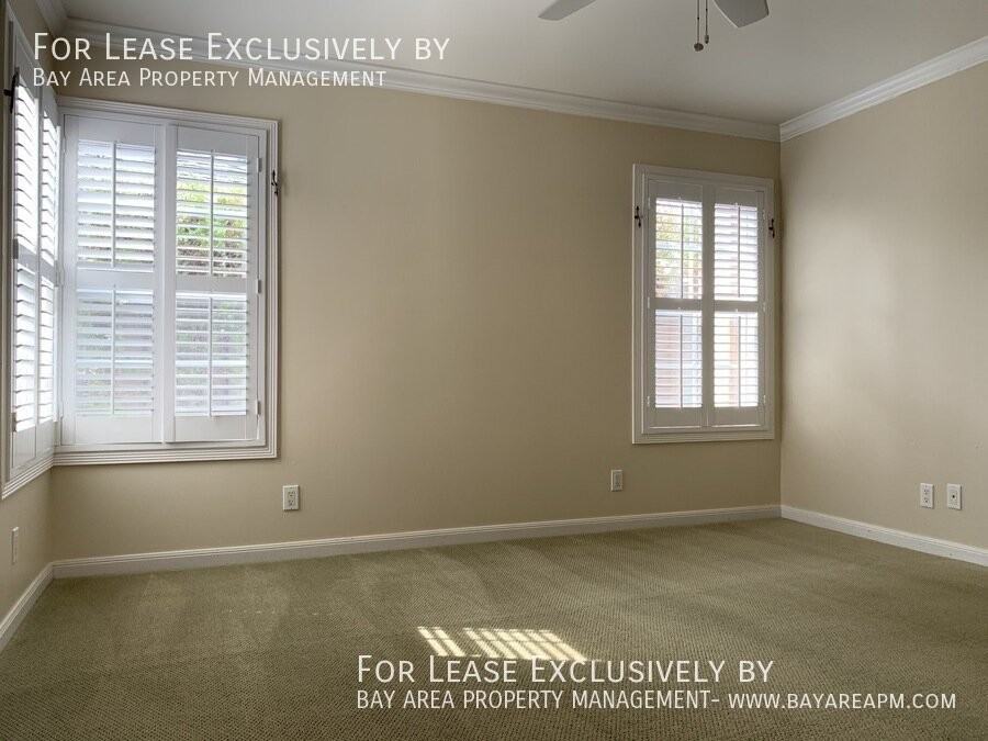 2022 Hampton Ave - Photo 6 of 13